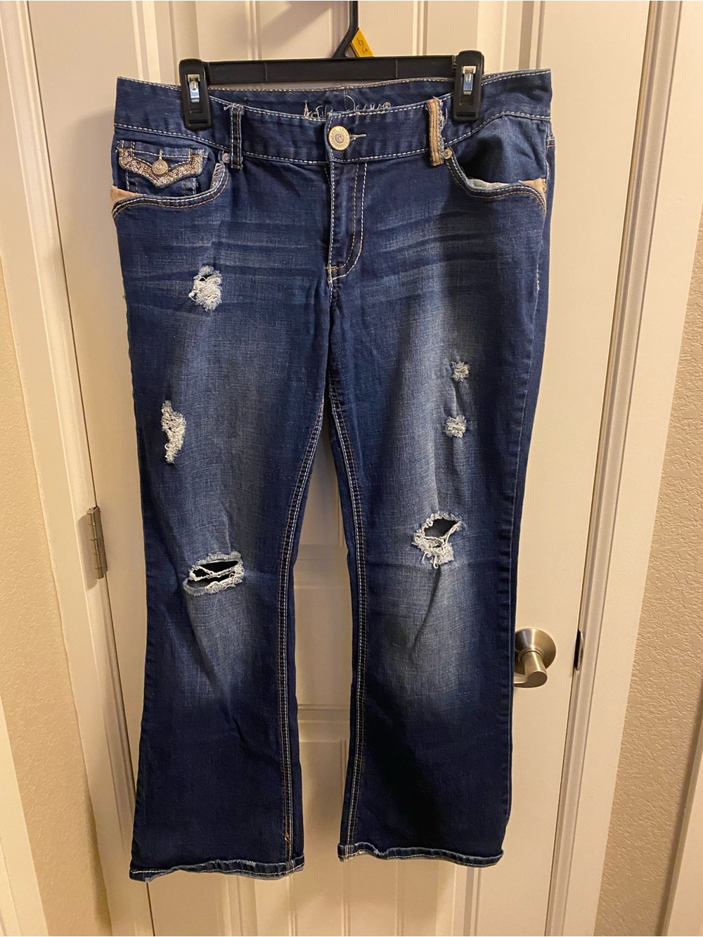 Ariya Jeans 13 14 Stretch Blue Denim Embroidered Pockets Bling Bootcut Stretch
